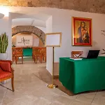 Milton Hotel 4*