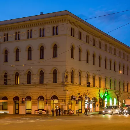 ミルトン 4* ローマ