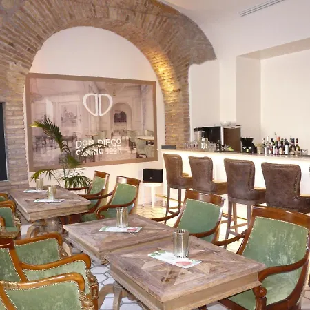 Milton Hotel 4*